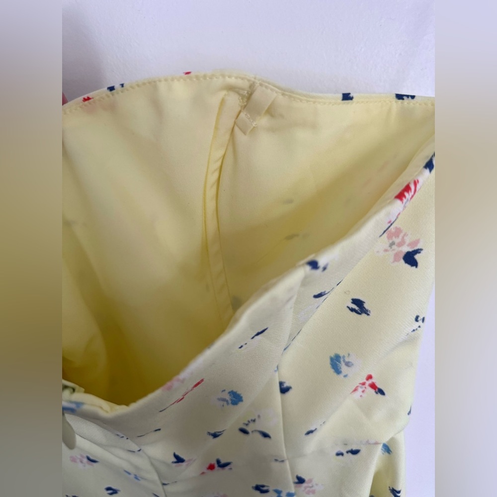 NEW French Connection strapless romper US 2 pale yellow light floral pattern - Picture 7 of 9